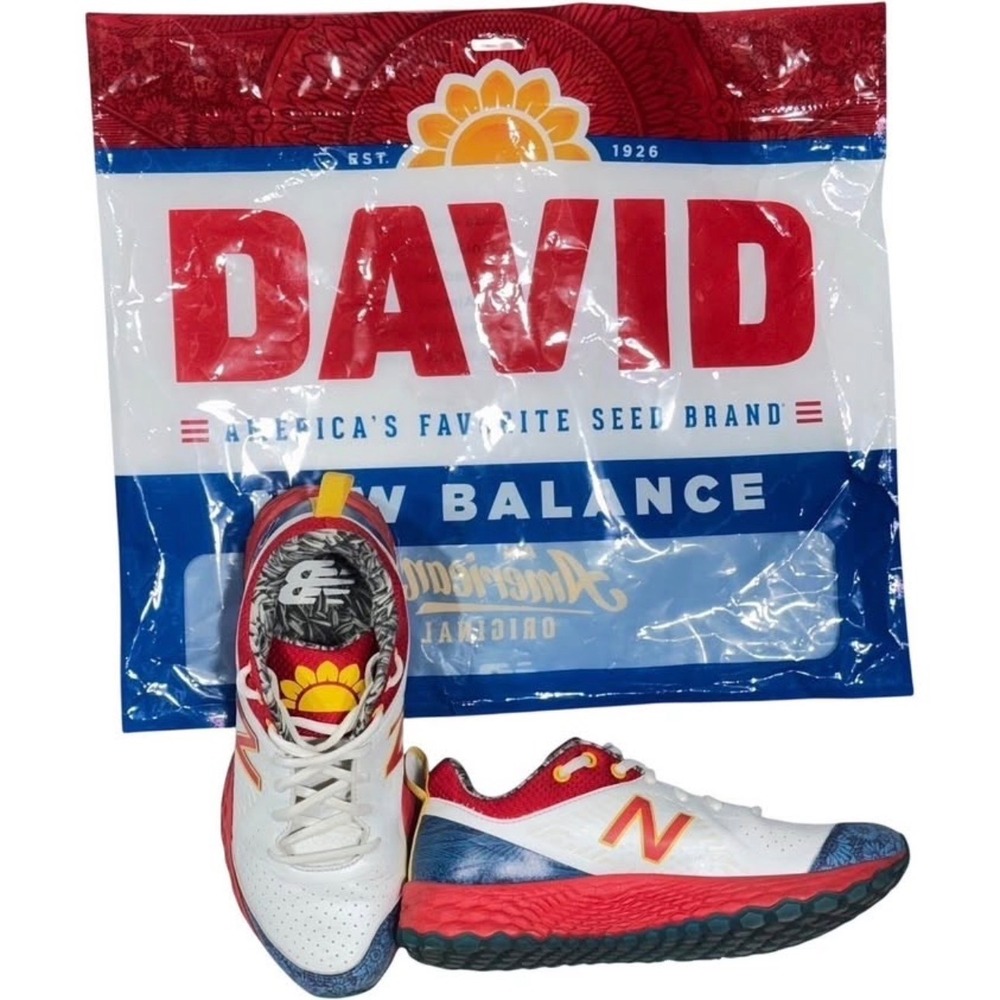 New Balance David's Sunflower Seeds Fresh Foam Sneakers Womens 8 Bag Included